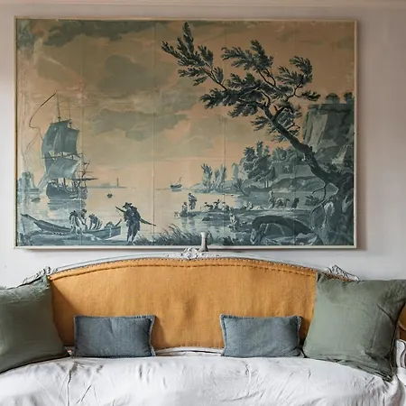 Veeve - Cluny Culture Apartment
